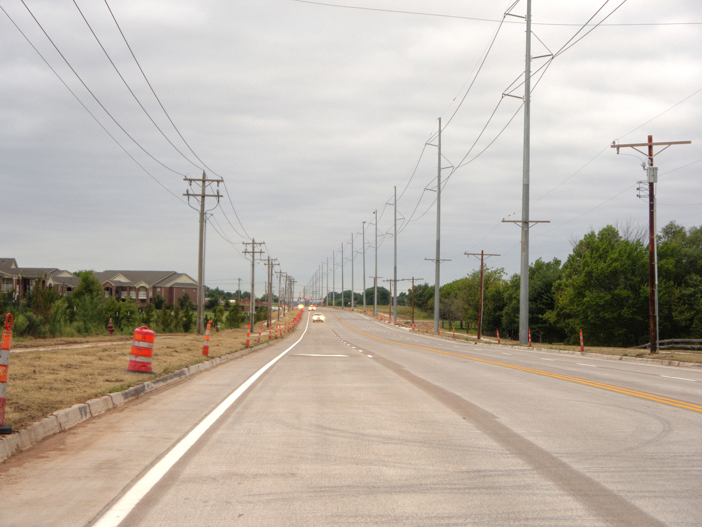CEC® provided power delivery services to OG&E for roadway relocation projects.